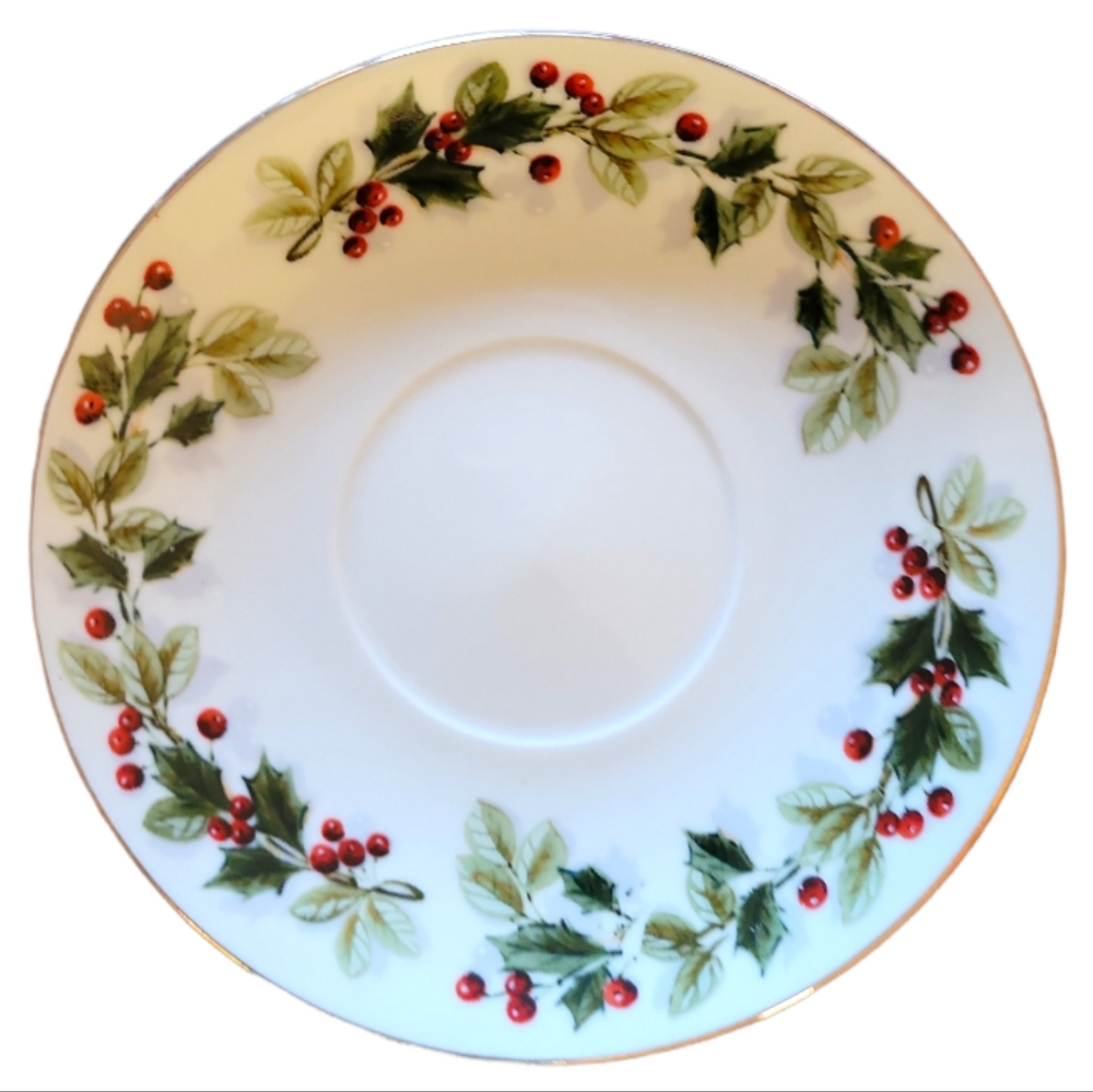 1 Vtg Saucer Gibson Holiday Classics Holly Berries Gold Rim Christmas
